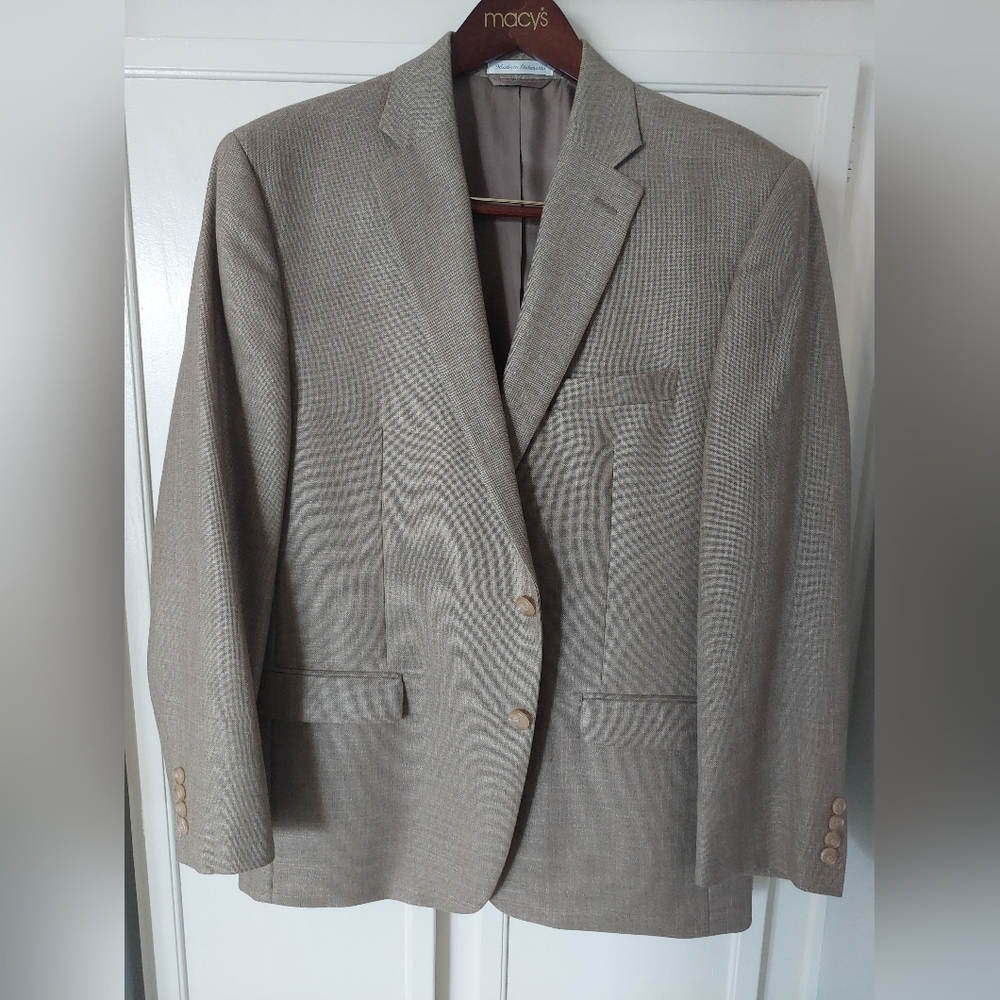 Lauren Ralph Lauren sport coat 42 R tan color